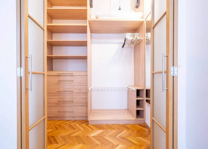 Chic & Getaway Dob 20 *